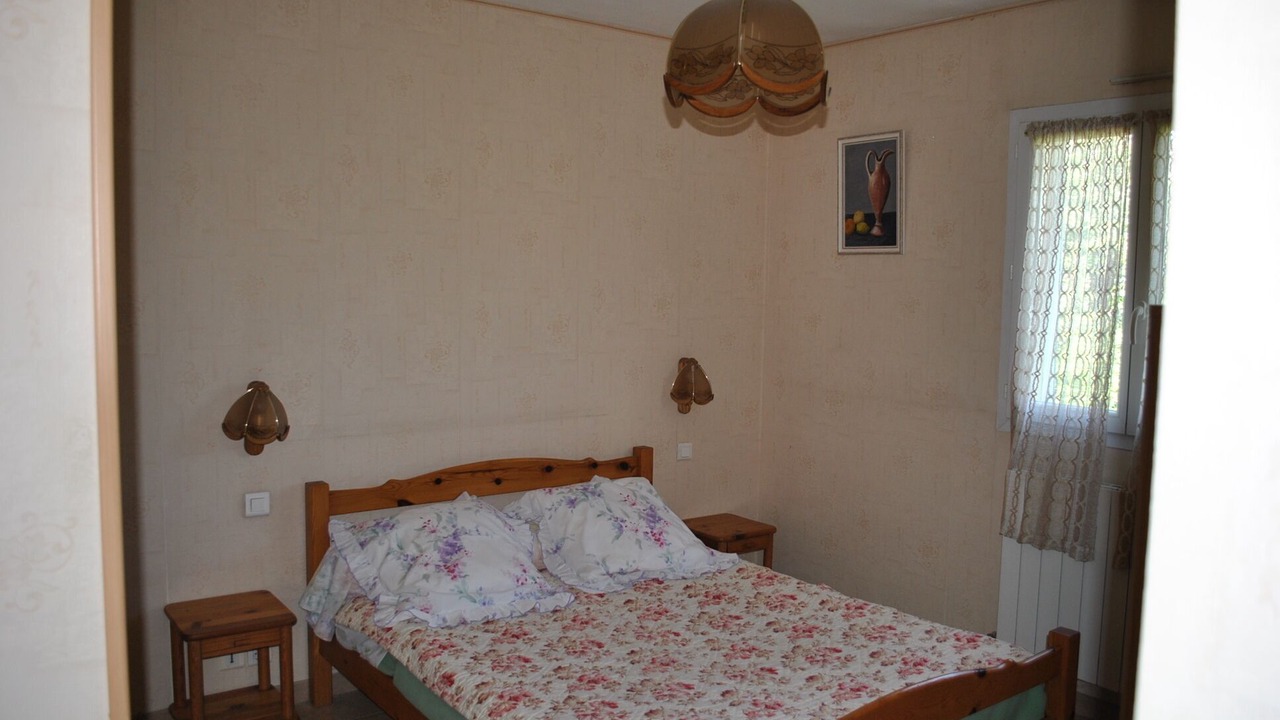 Photo of Bedroom in Entraigues-sur-la-Sorgue