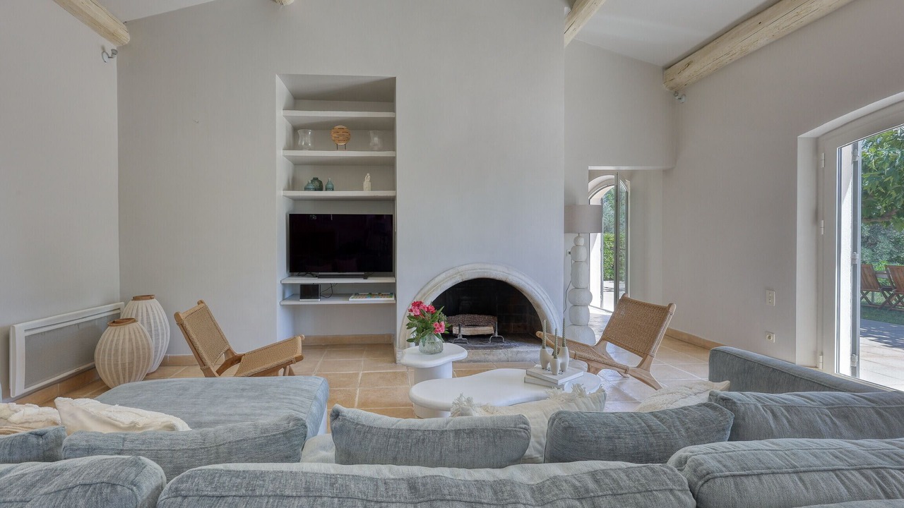 Photo of Livingroom in Ollioules