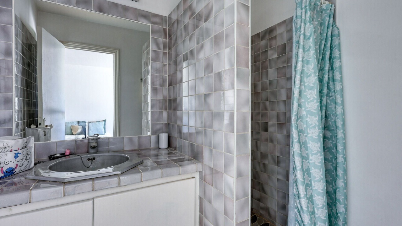 Photo of Bathroom in Ollioules