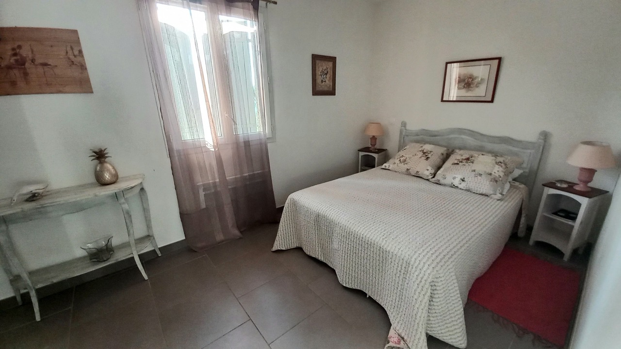Photo of Bedroom in Pierrevert