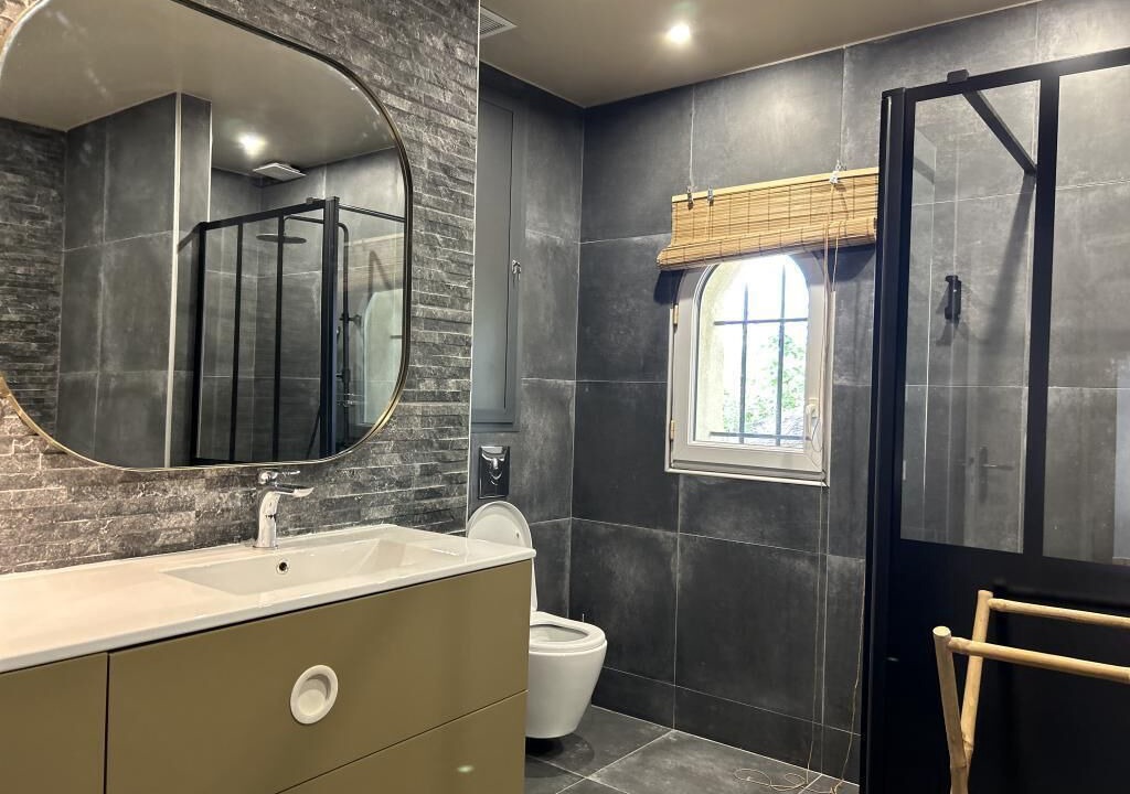 Photo of Bathroom in Le Mourillon