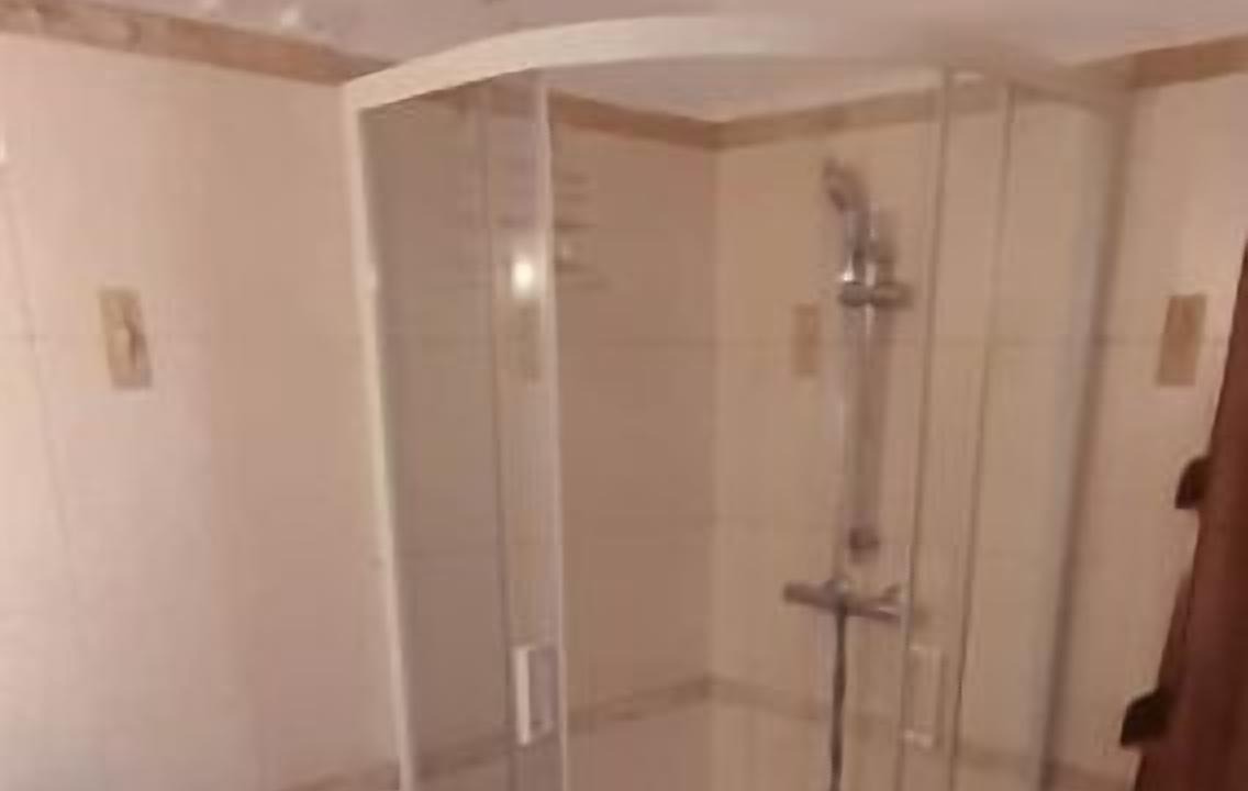 Photo of Bathroom in Bonnieux