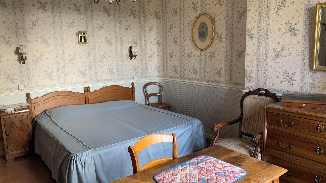 Photo of Bedroom in Caumont-sur-Durance