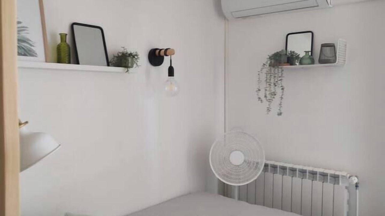 Photo of Bedroom in Hyeres City Centre