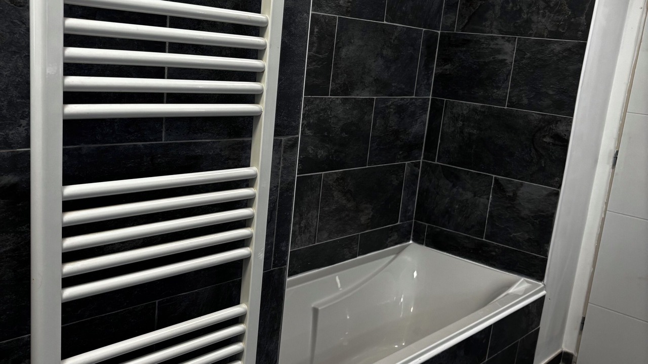 Photo of Bathroom in Caromb