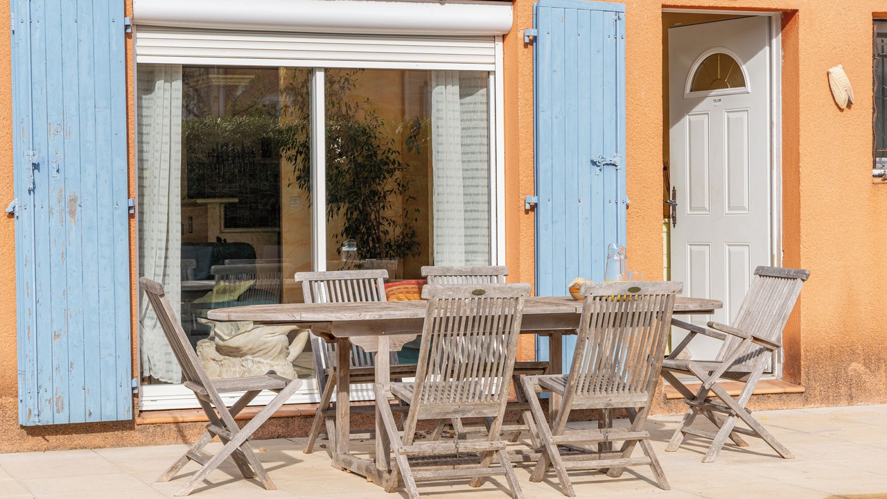 Photo of Outdoor in Saint-Mitre-les-Remparts