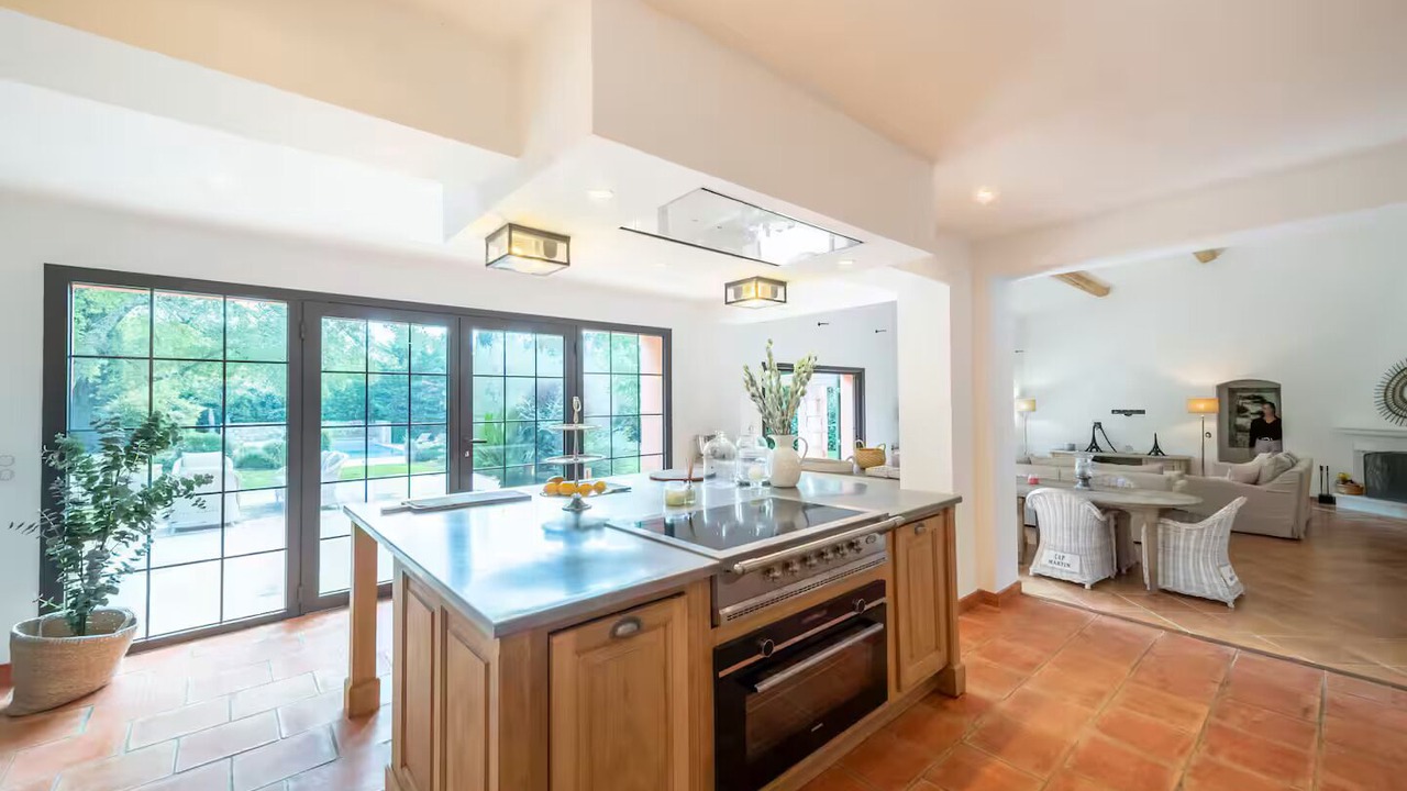 Photo of Kitchen in Saint-Paul-en-Foret