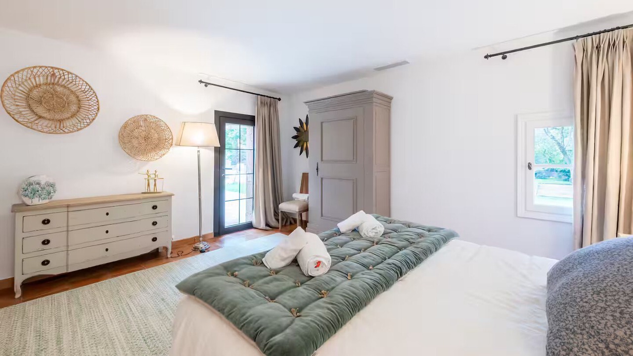Photo of Bedroom in Saint-Paul-en-Foret