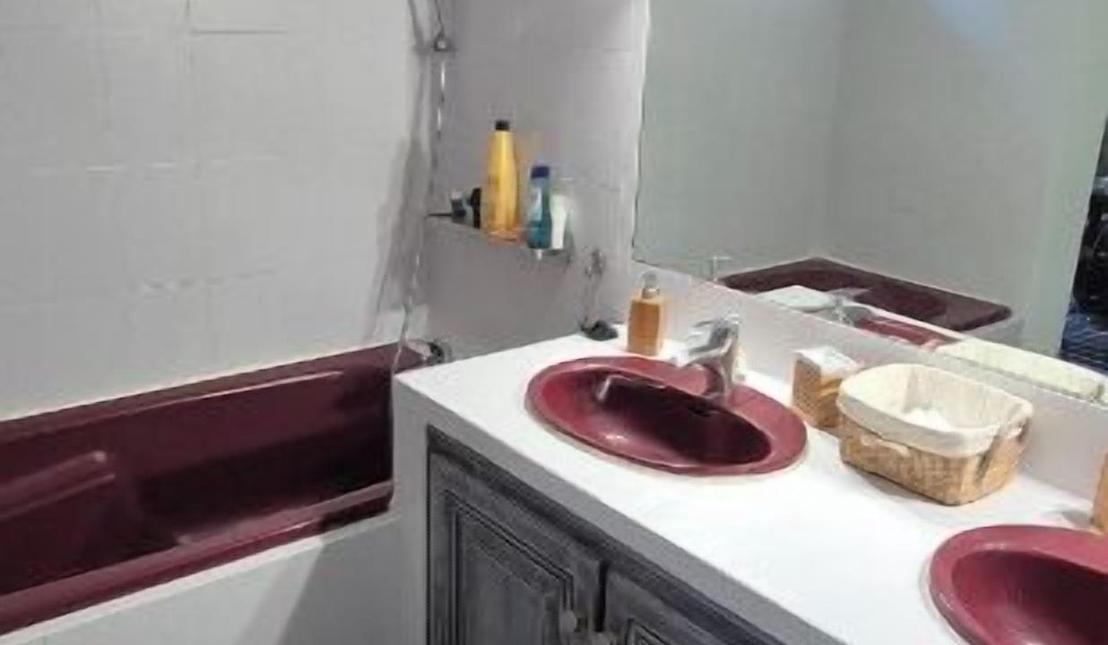 Photo of Bathroom in Istres