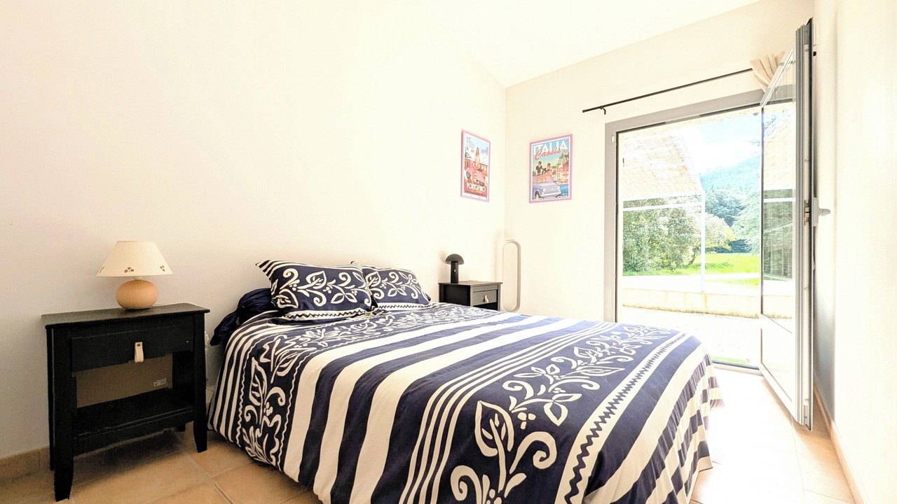 Photo of Bedroom in Roquefort-la-Bedoule