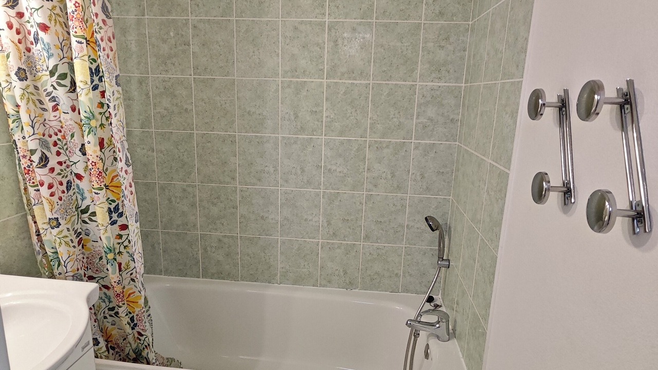 Photo of Bathroom in Saint-Saturnin-les-Avignon