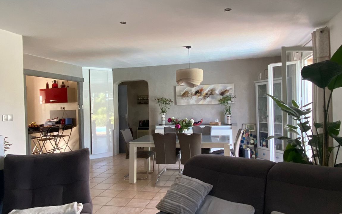 Photo of Livingroom in Gareoult