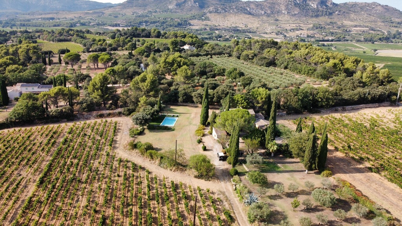 Photo of Outdoor in Saint-Hippolyte-le-Graveyron