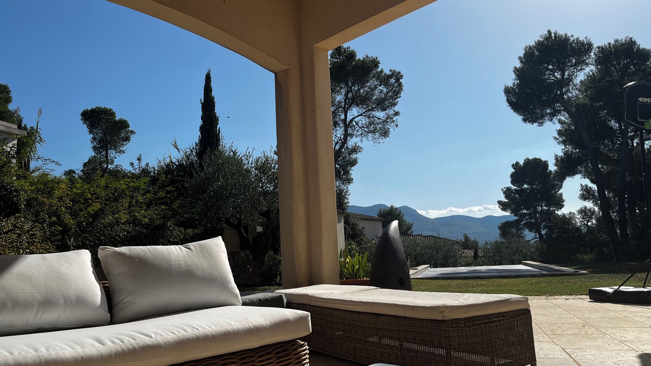 Photo of Patio Balcony in Pourrieres