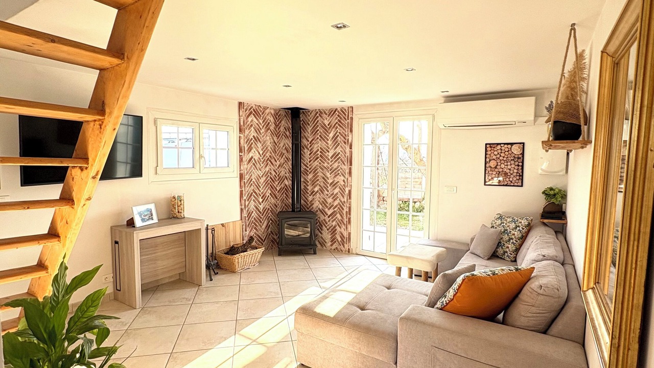 Photo of Livingroom in Taradeau