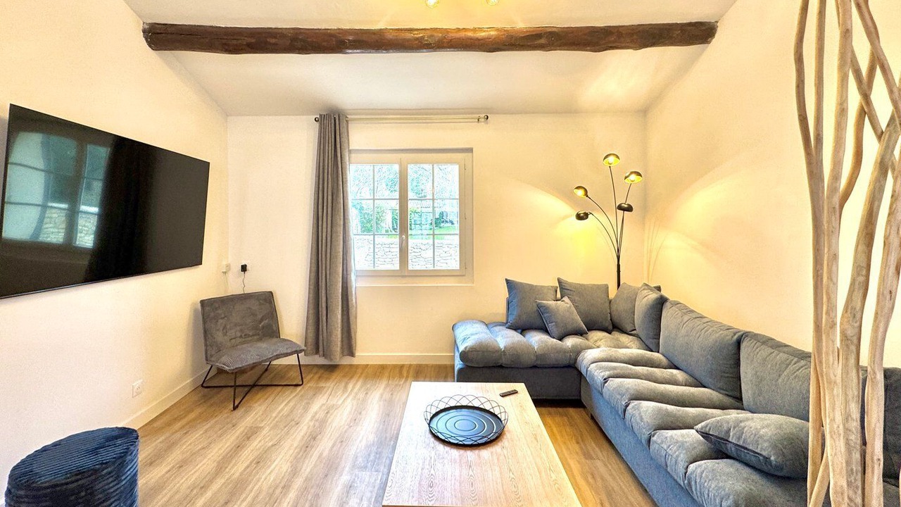 Photo of Livingroom in Sernhac