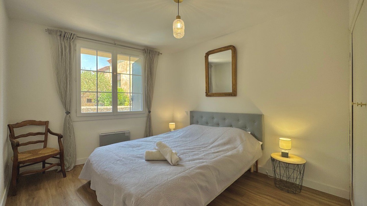 Photo of Bedroom in Sernhac