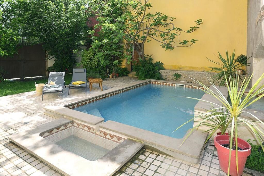 Photo of Outdoor in La Roque-d'Antheron