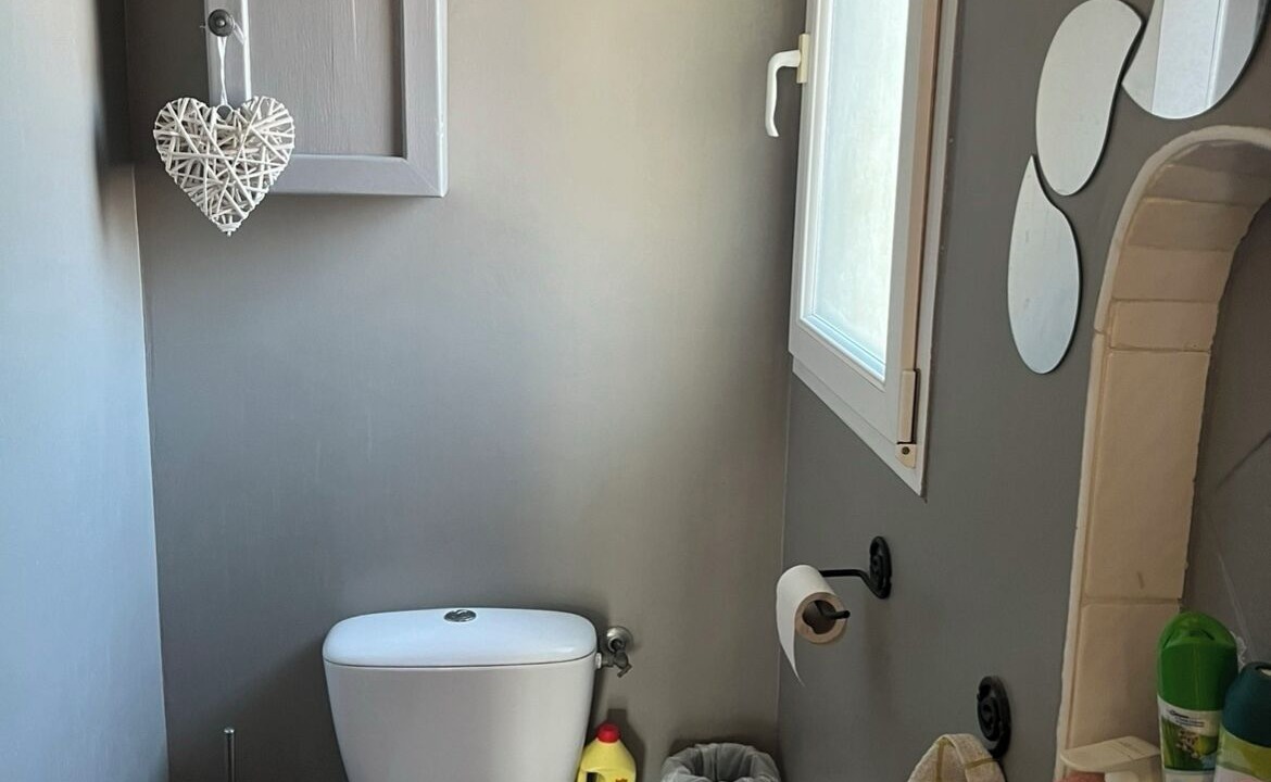 Photo of Bathroom in Ollioules