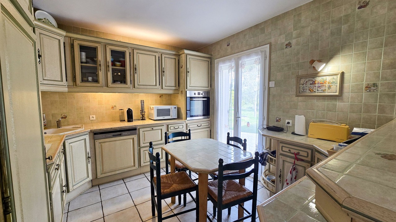 Photo of Kitchen in Volonne