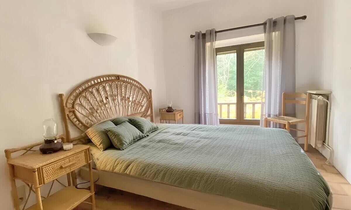 Photo of Bedroom in Vers-Pont-du-Gard