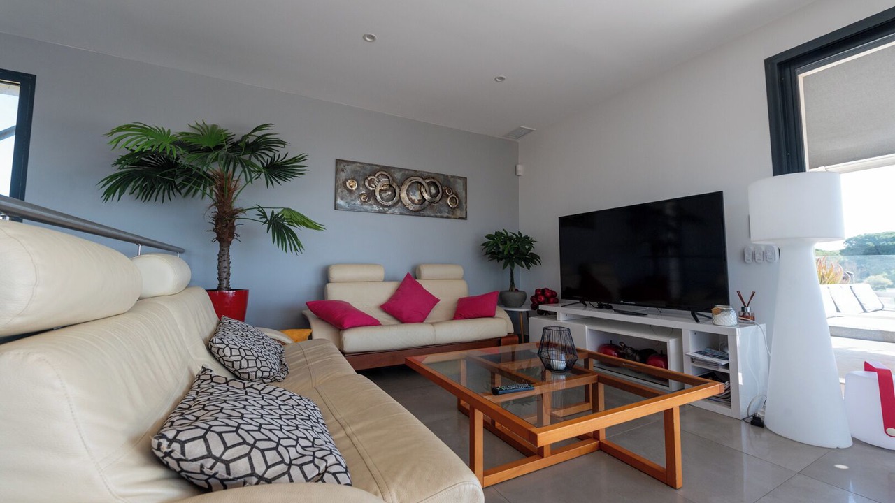 Photo of Livingroom in Miramar