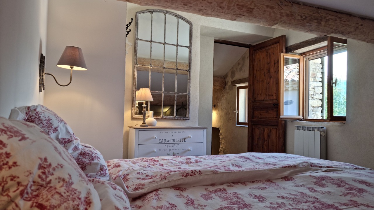 Photo of Bedroom in Saint-Martin-de-Castillon