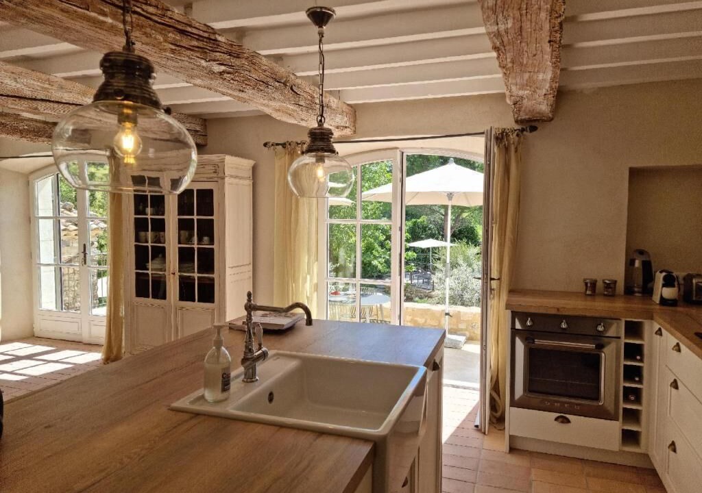 Photo of Kitchen in Saint-Martin-de-Castillon