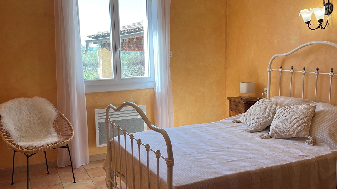 Photo of Bedroom in Caromb
