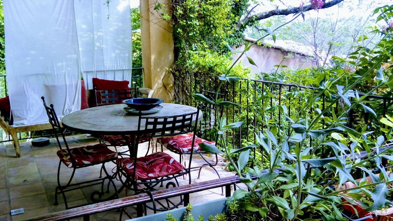 Photo of Outdoor in Vaugines
