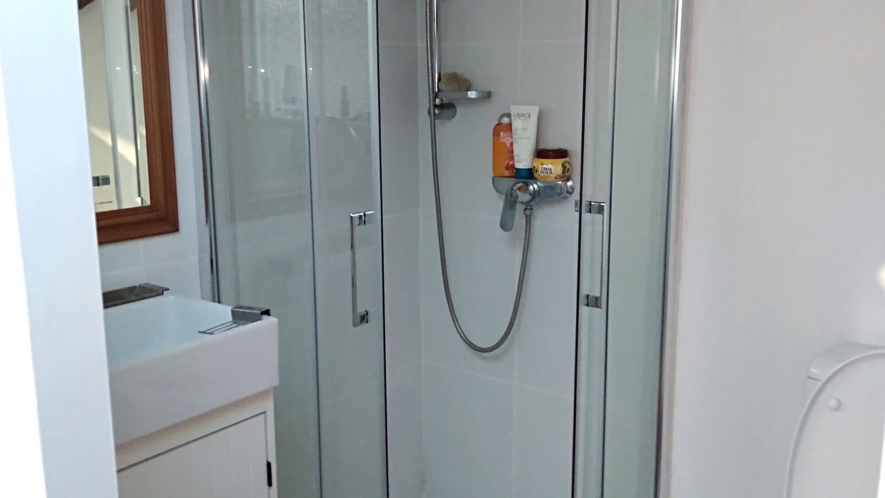 Photo of Bathroom in 1st Arrondissement