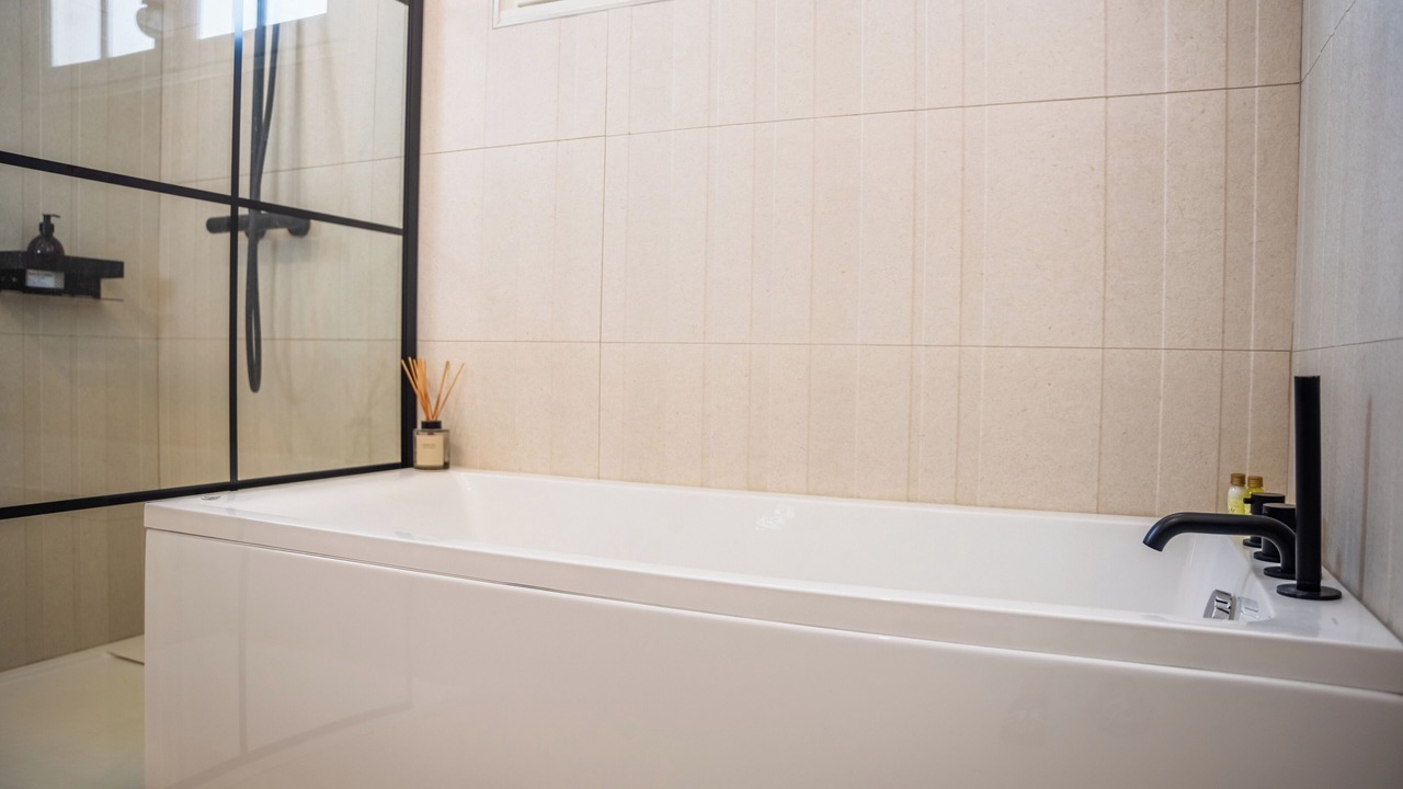 Photo of Bathroom in Comps