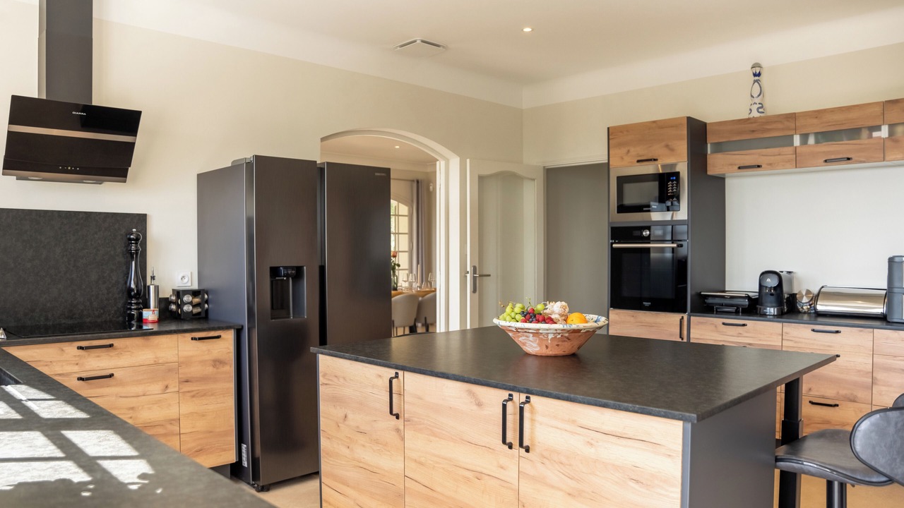 Photo of Kitchen in Comps