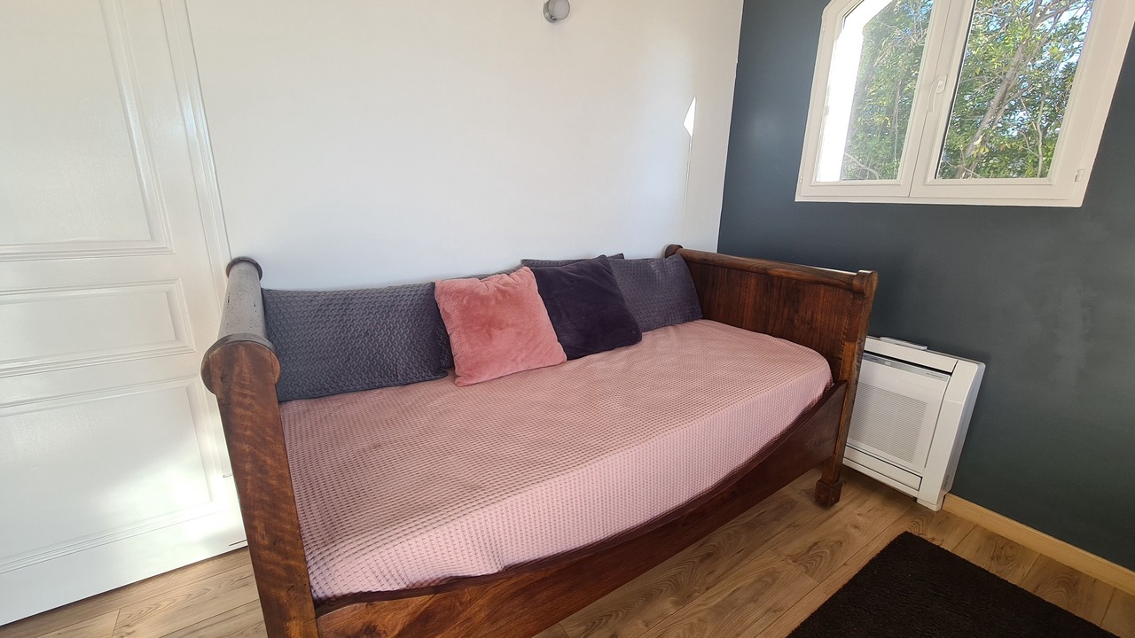 Photo of Bedroom in Istres
