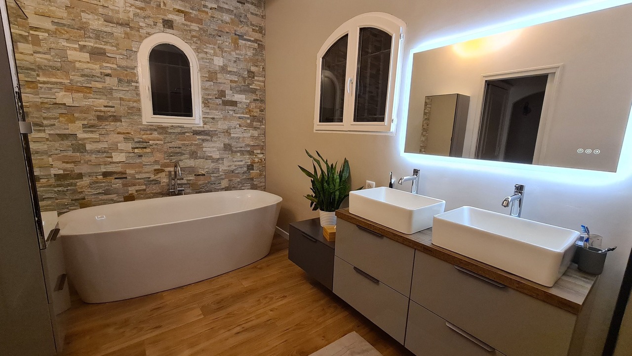 Photo of Bathroom in Istres