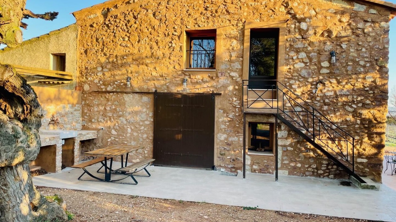 Photo of Outdoor in Cuers