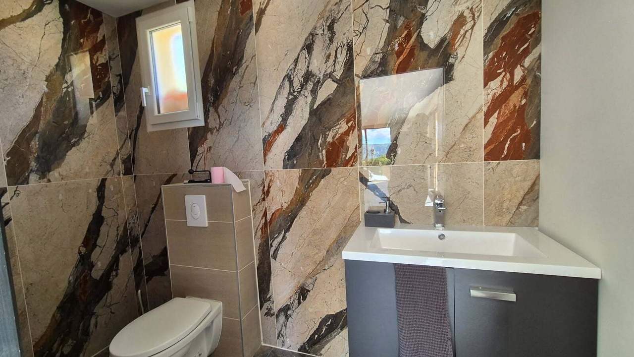 Photo of Bathroom in Viens