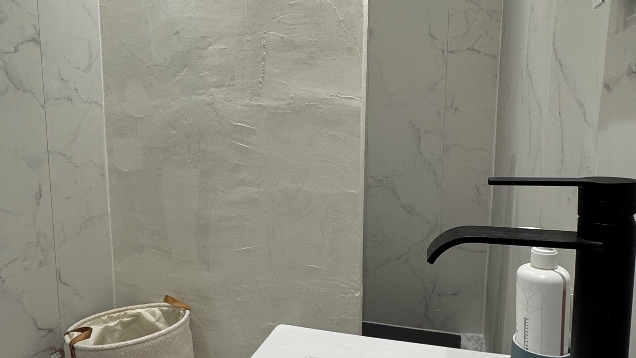 Photo of Bathroom in Port-de-Bouc
