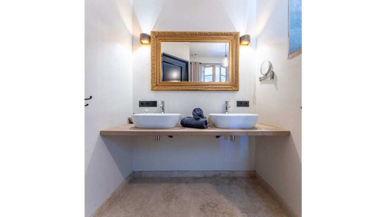 Photo of Bathroom in Menerbes