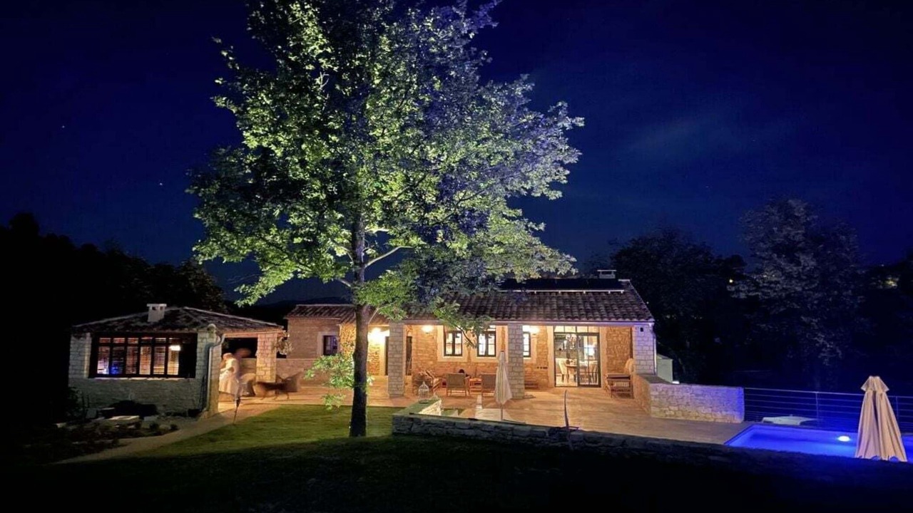 Photo of Outdoor in Menerbes