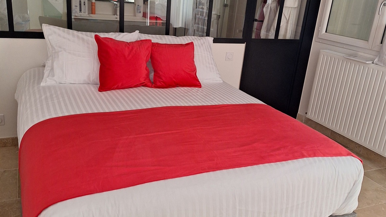 Photo of Bedroom in Fontaine-de-Vaucluse