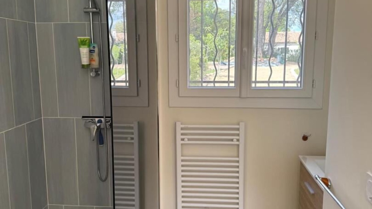 Photo of Bathroom in Trans-en-Provence