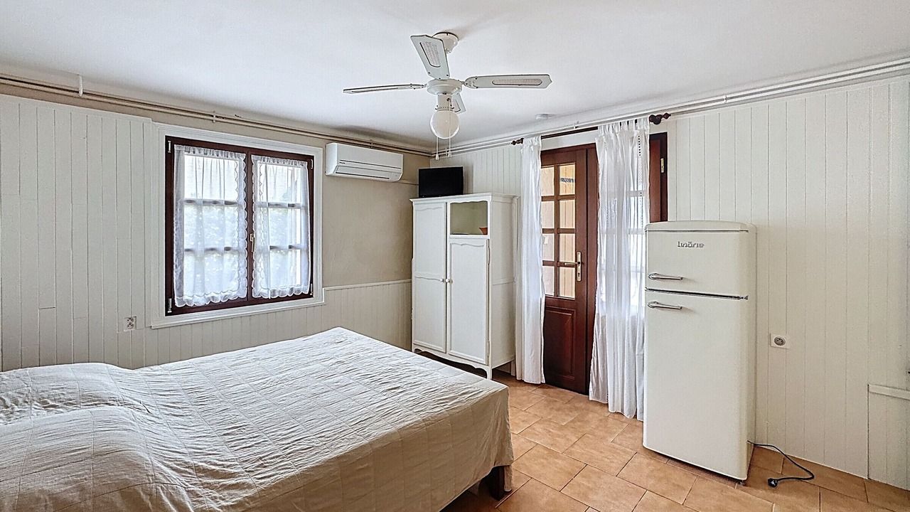 Photo of Bedroom in Saintes-Maries-de-la-Mer