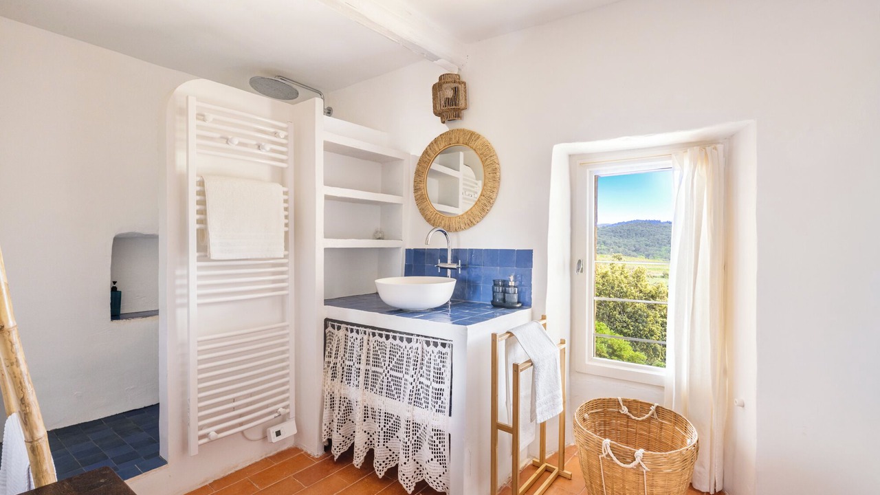 Photo of Bathroom in La Roque-Alric