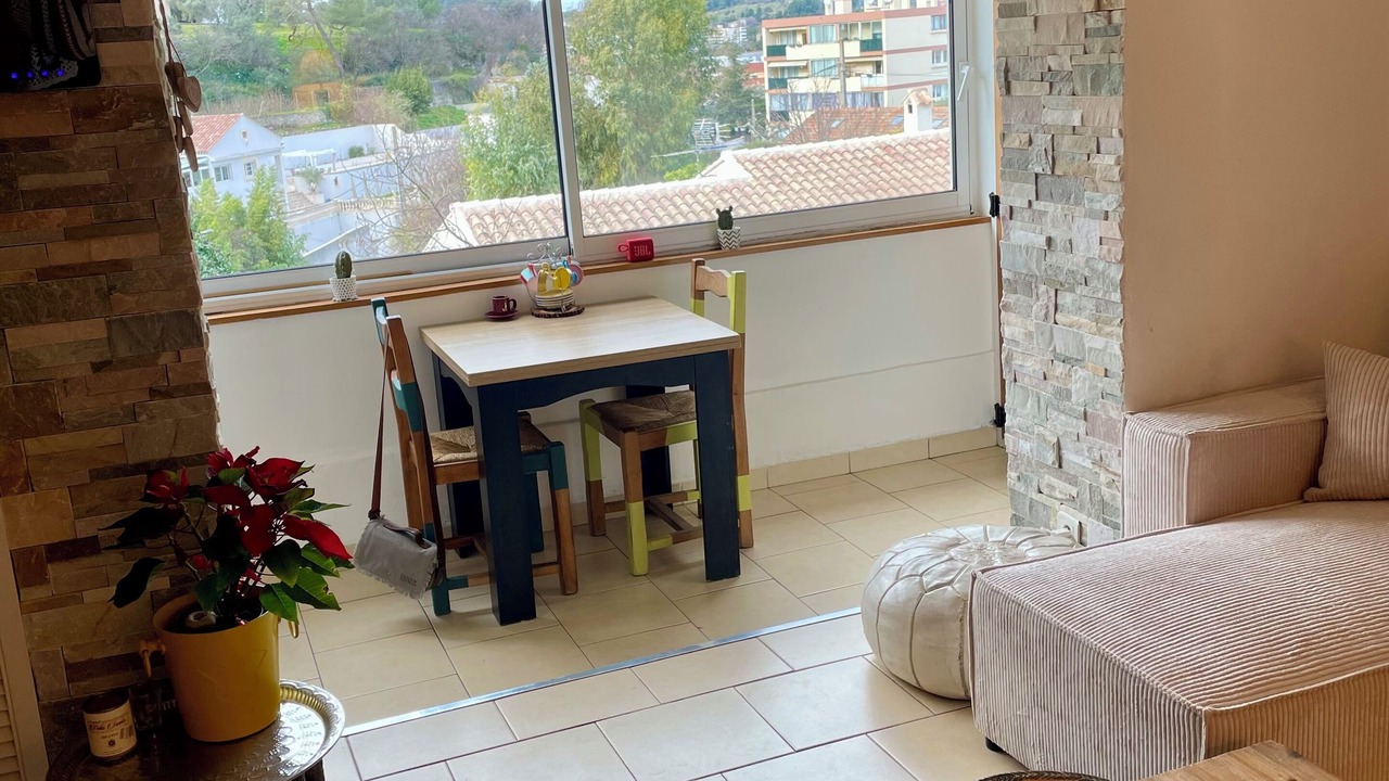 Photo of Livingroom in 11th Arrondissement