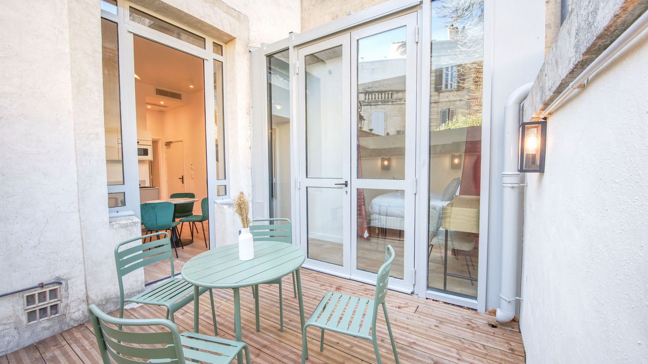 Photo of Outdoor in Avignon City Centre