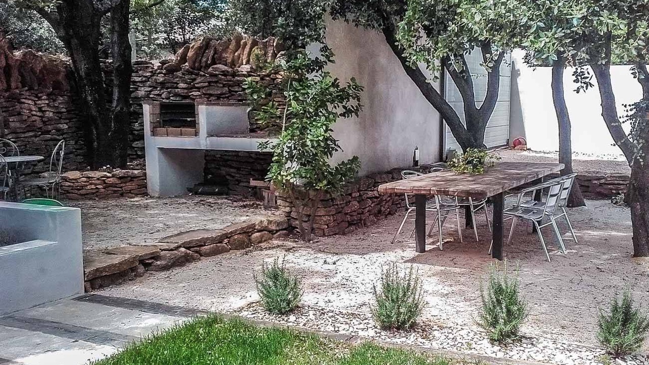 Photo of Outdoor in Vers-Pont-du-Gard