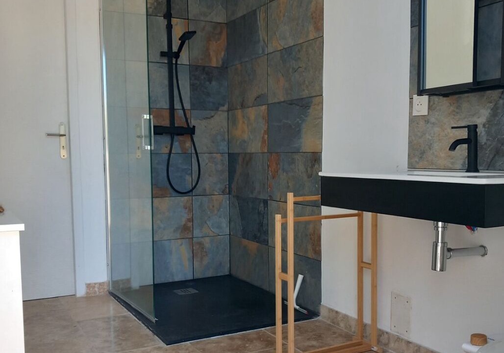 Photo of Bathroom in Velleron