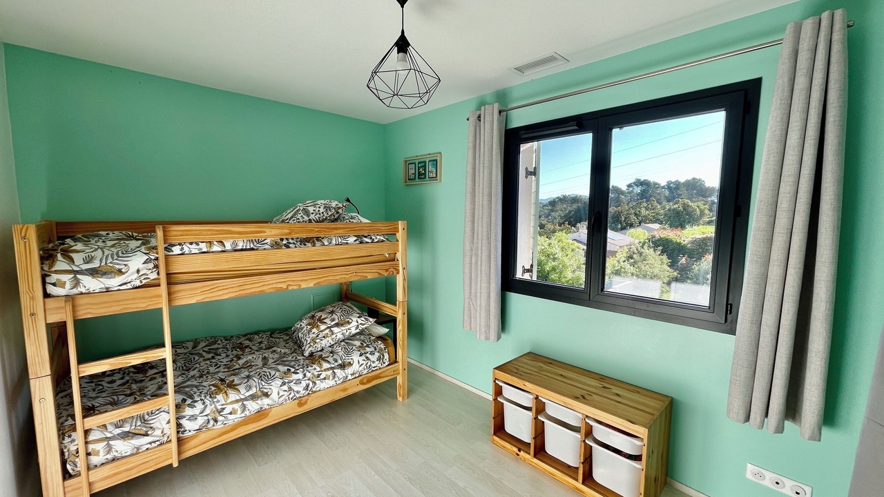 Photo of Bedroom in Pierrefeu-du-Var
