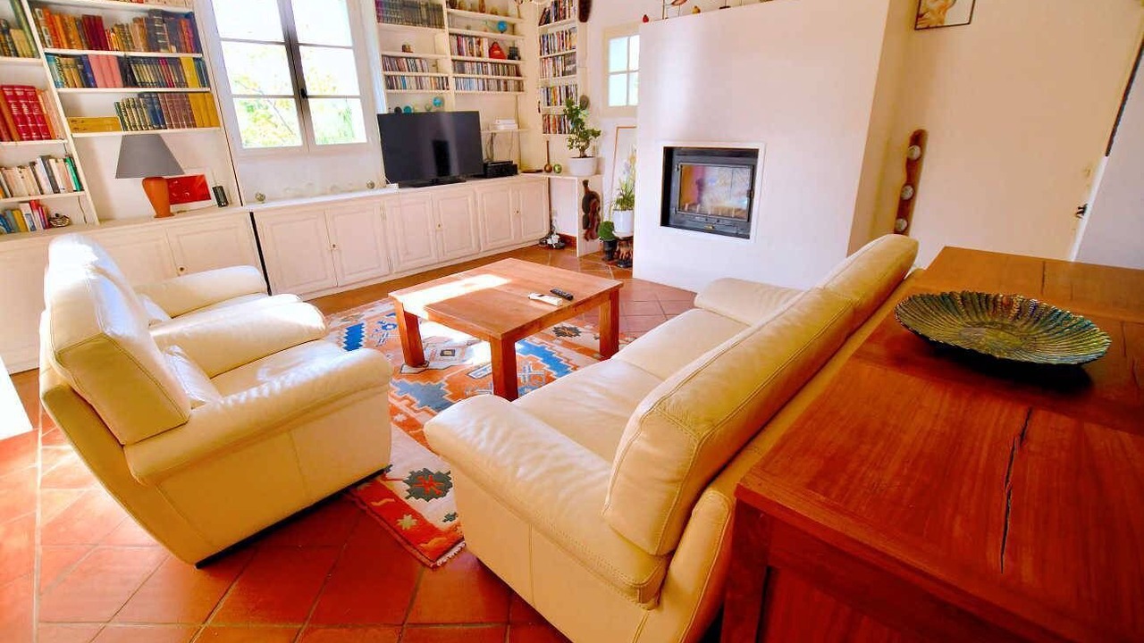 Photo of Livingroom in Saint-Martin-de-Castillon
